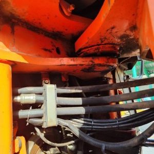 foto 18.3t ladowarka 3m3 hardox Hitachi ZW220