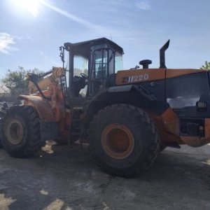 foto 18.3t ladowarka 3m3 hardox Hitachi ZW220