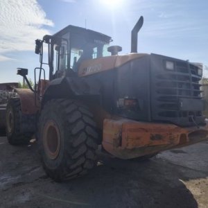 foto 18.3t ladowarka 3m3 hardox Hitachi ZW220