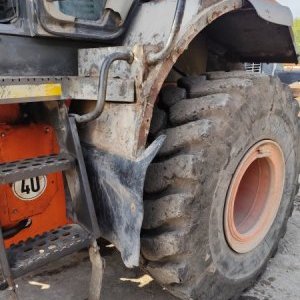 foto 18.3t ladowarka 3m3 hardox Hitachi ZW220