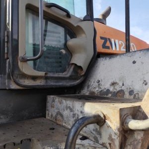 foto 18.3t ladowarka 3m3 hardox Hitachi ZW220