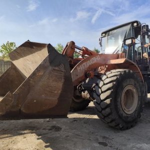 foto 18.3t ladowarka 3m3 hardox Hitachi ZW220