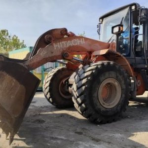 foto 18.3t ladowarka 3m3 hardox Hitachi ZW220